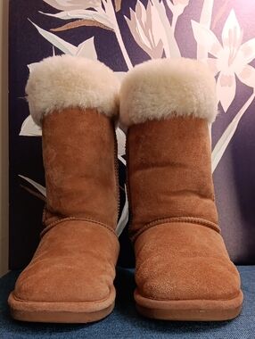 BearPaw Chestnut Suede Shearling Boot with Cream Cuff